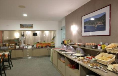Palme Closetogigante Junior Suites Монтероссо-аль-Маре Екстер'єр фото